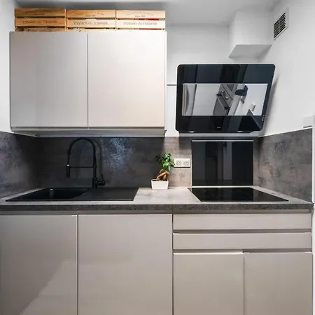 Superbe 2p Terrasse Vue Quartier Cimiez Apartmán